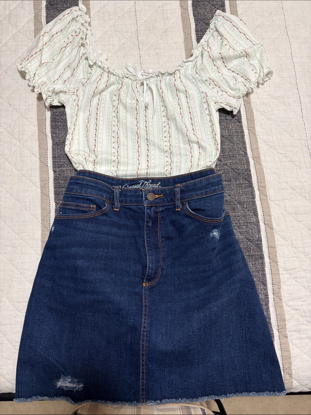 Universal Thread Jean mini & and baby rosebud bodysuit Two-Piece Set $15 set